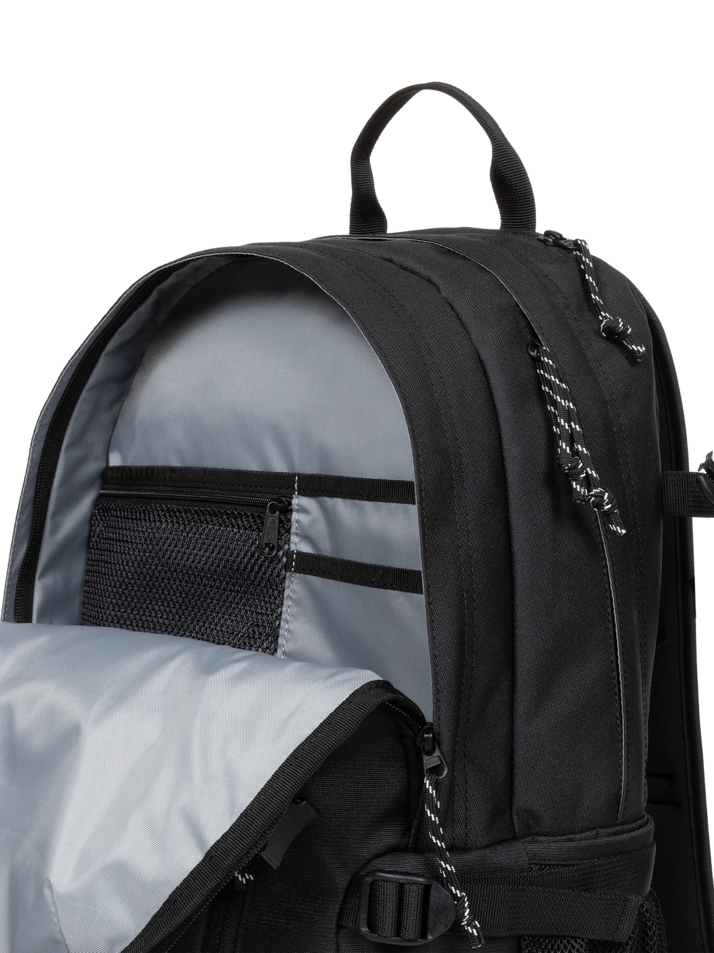 Rucsac 'Getter Pro' de la EASTPAK pe negru