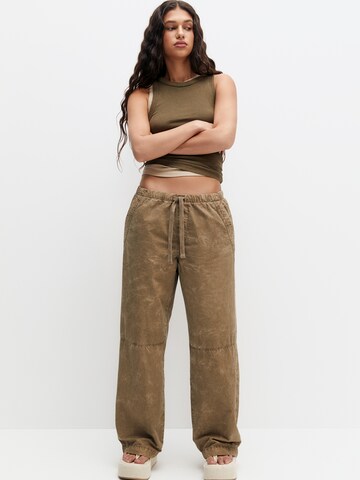 Pull&Bear Loosefit Hose in Grün