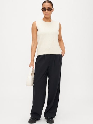 Only Petite - Jersey 'ONLRENATA' en gris