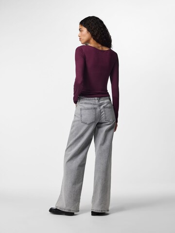 T-shirt 'ROYA ' PIECES en violet