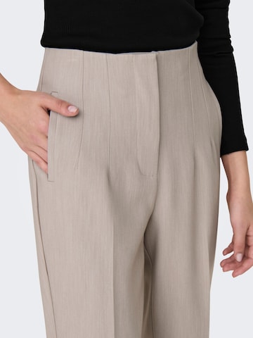 ONLY - regular Pantalón de pinzas 'ONLRaven' en beige