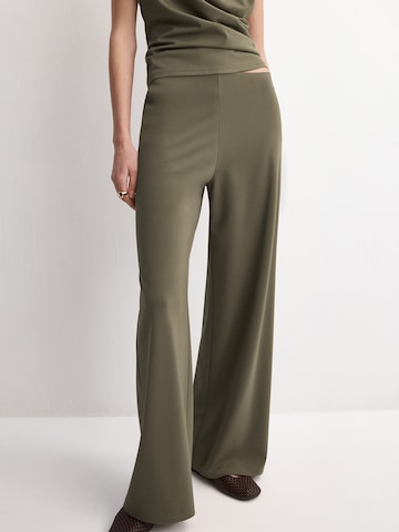 MANGO Wide leg Broek 'CANDELO' in Groen: voorkant