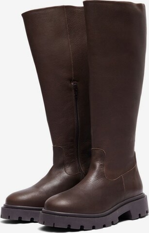 SELECTED FEMME Boots in Brown