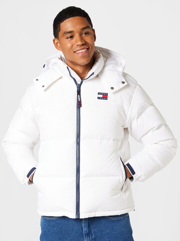 Tommy Jeans Winterjas 'Alaska' in Wit: voorkant