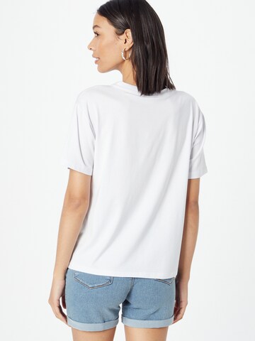NÜMPH T-Shirt 'KAZUMI' in Weiß
