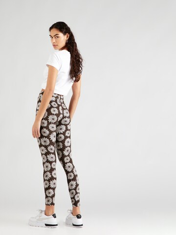 Skinny Leggings di Urban Classics in marrone