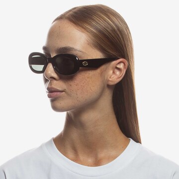LE SPECS Sunglasses 'Outta Trash' in Black