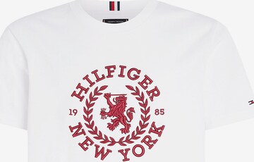 T-Shirt TOMMY HILFIGER en blanc : devant