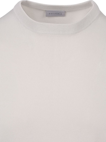 T-Shirt Suitable en gris