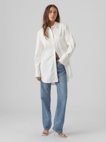 Chemisier VERO MODA en blanc