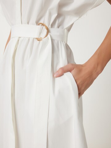 Happiness İstanbul Blusekjole i hvid