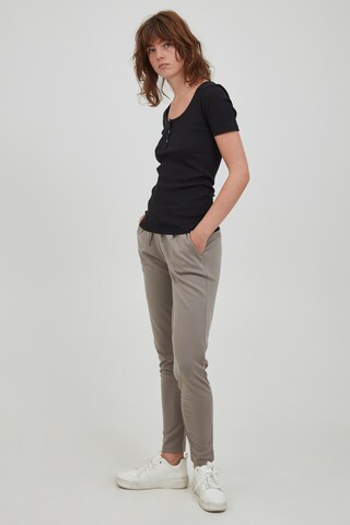 Tapered Pantaloni 'IH Kate' di ICHI in beige