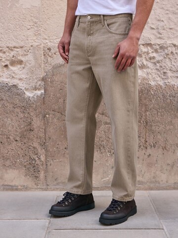 Next Regular Jeans i grå
