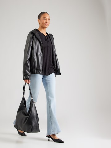 Hailys Pusero 'La44hela' värissä musta