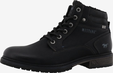 MUSTANG Lace-Up Boots in Black: front