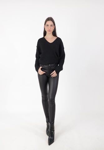 Elara Skinny Hose in Schwarz