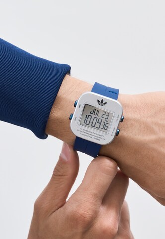 ADIDAS ORIGINALS Digitaal horloge in Blauw: voorkant