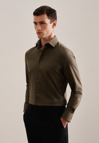 SEIDENSTICKER Slim fit Button Up Shirt in Green: front