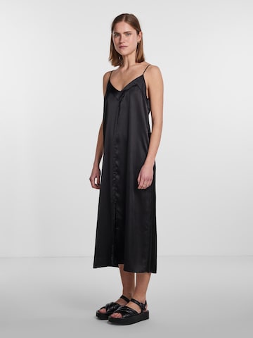 PIECES - Vestido 'SONIA' en negro