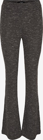 VERO MODA - Flared Calças 'VMKAMMA' em cinzento: frente