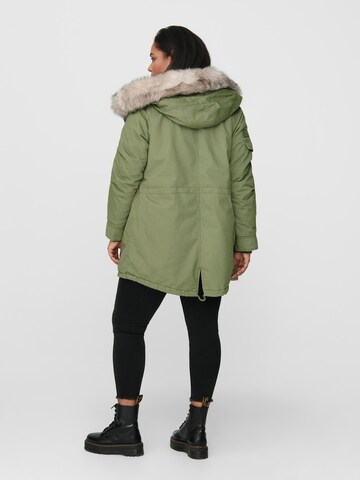 Parka d’hiver 'Maya' ONLY Carmakoma en vert