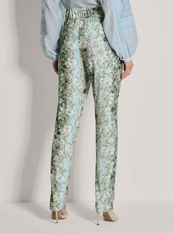 MADELEINE Tapered Trousers in Green