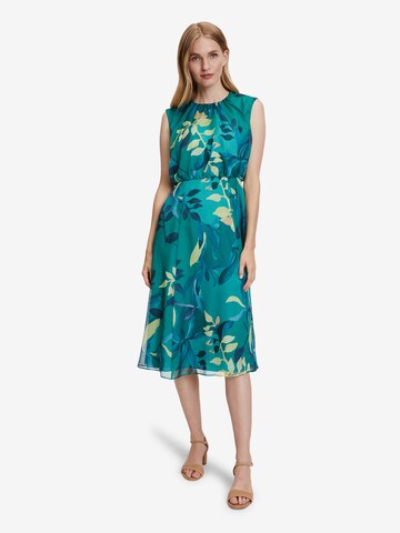 Betty & Co Summer Dress in Green: front