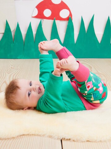 Toby Tiger Regular Pants 'Wald-Druck' in Green: front