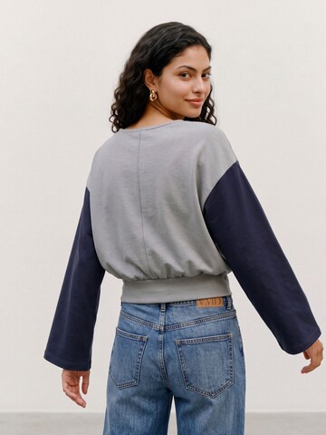 T-shirt 'AWSage' VERO MODA en gris