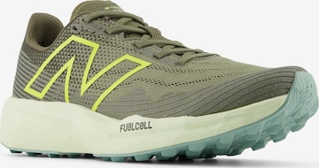 Chaussure de sport 'FuelCell Venym' new balance en vert