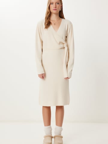 Robes en maille Happiness İstanbul en beige