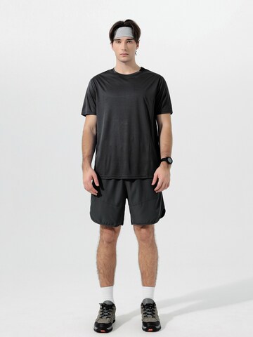 YOUTHUP Funktionsshirt 'Feuchtleit'‌‌‌‌‌‌ in Schwarz