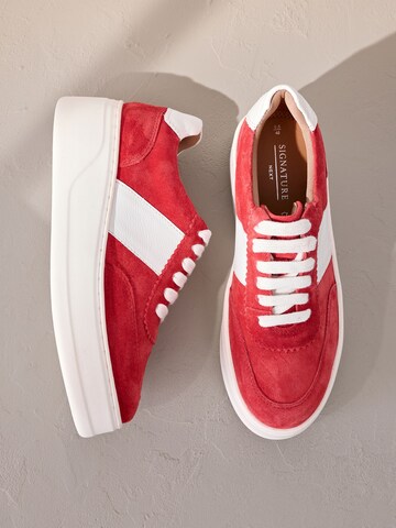 Sneaker bassa di Next in rosso