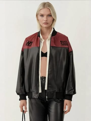 Bigdart Jacke in Schwarz: Vorderseite