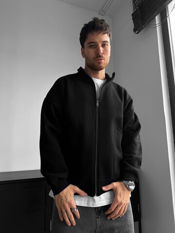 Kleidermafia - Sudadera 'Loose Fit Basic Zipper Jacket - Black' en negro