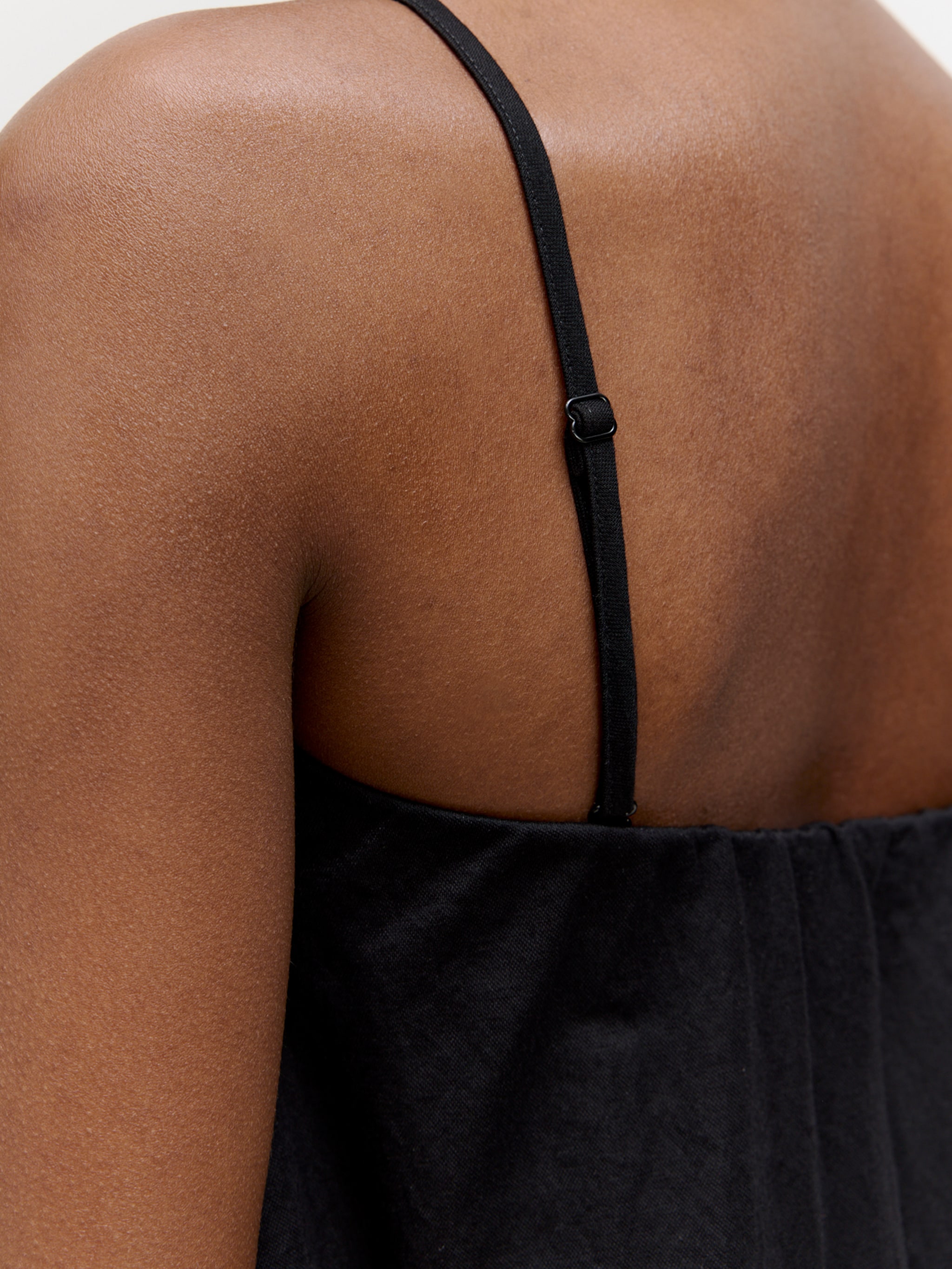 EDITED Produits Robe 'Wendula' noir