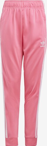 ADIDAS ORIGINALS Tapered Broek 'Adicolor' in Roze: voorkant