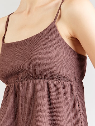 ABOUT YOU Top 'Nannette' in Brown