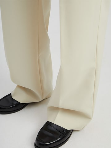 regular Pantaloni 'Gina' di Peppercorn in beige
