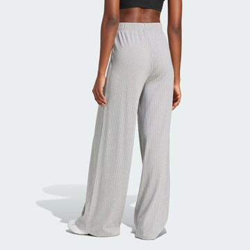 ADIDAS ORIGINALS Wide leg Trousers 'Essentials' in Grey