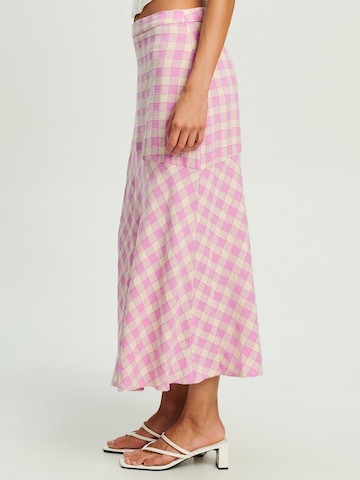 Calli Skirt 'SPLIT' in Pink