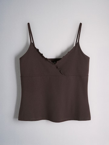 The Set Undershirt in Brown