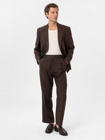 Antioch Regular Pleat-front trousers 'Kelton' in Brown