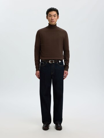 Coupe regular Pull-over 'SLHBerg' SELECTED en marron