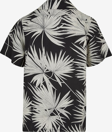 Urban Classics - Ajuste confortable Camisa 'Frond Resort' en negro