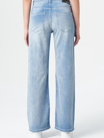 M.O.D MIRACLE OF DENIM - Perna larga Calças de ganga em azul