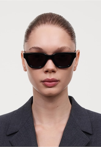 CHIMI Sunglasses in Black