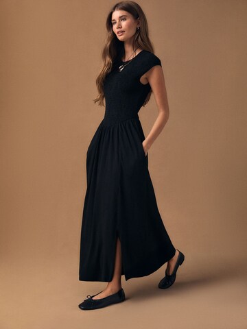 Next Платье в Черный