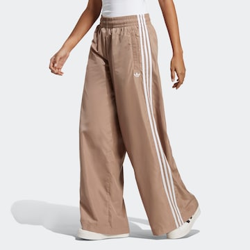 ADIDAS ORIGINALS Wide leg Trousers in Brown: front
