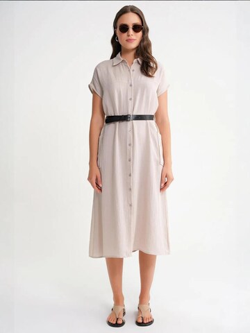 MixRay - Vestidos camiseiros em bege